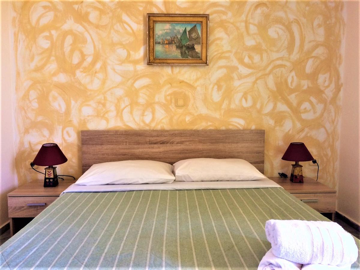 Malindi Rooms ポルト・ヘリ エクステリア 写真
